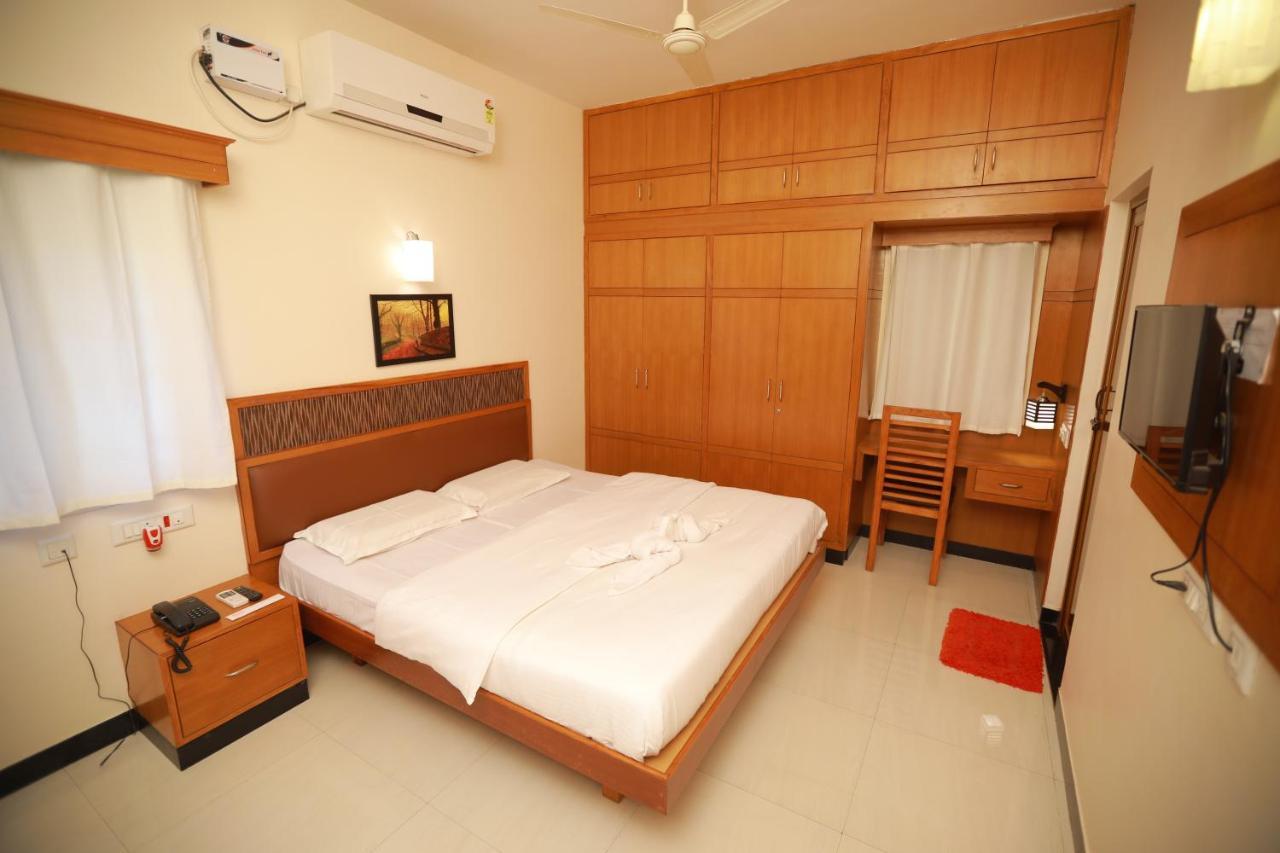 Jmj Comfort Hotel Salem Exterior foto