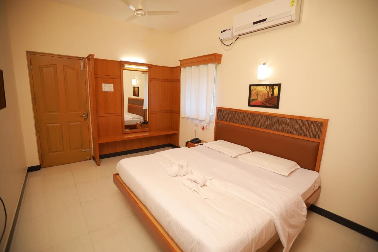 Jmj Comfort Hotel Salem Exterior foto
